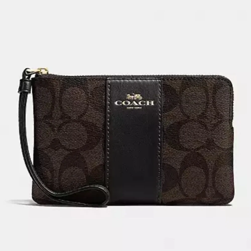 Coach Corner Zip Wristlet In Signature Canvas nwt. In packaging - Picture 1 of 2